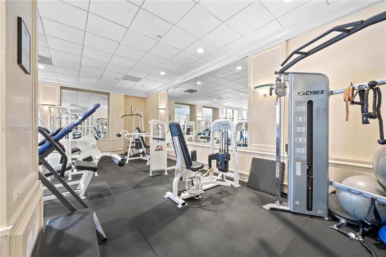 5700 Collins Ave #7G, Miami Beach, Florida image 29