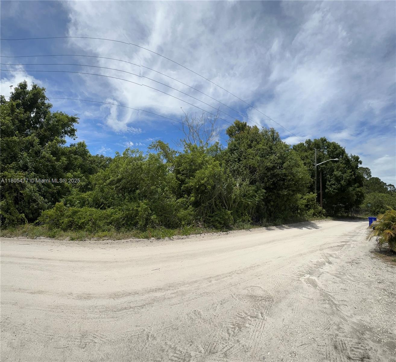 825 8th Ct, Vero Beach, Florida image 3