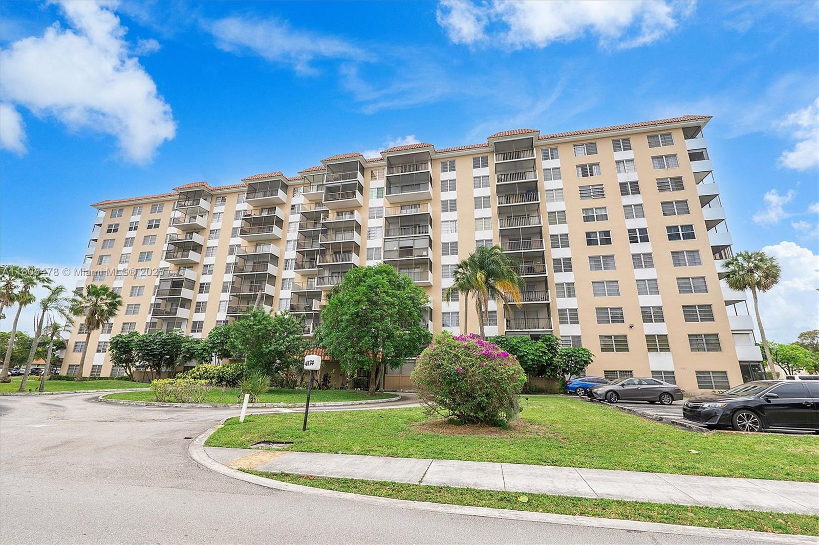 Residential, Lauderhill, Florida image 2