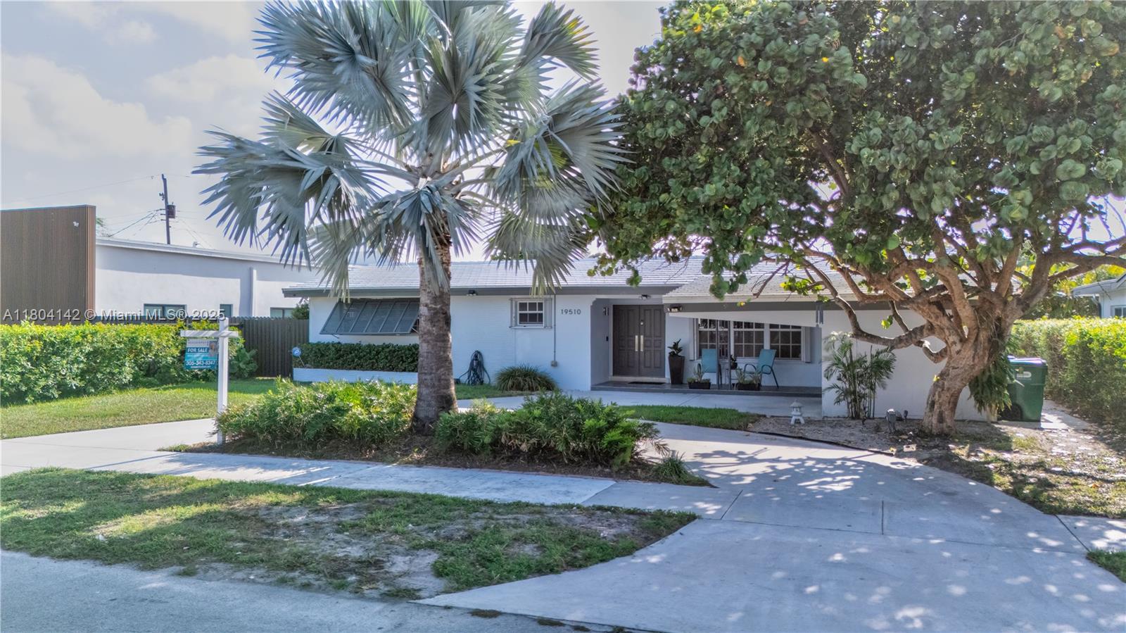 19510 19th Ave, Miami, Florida 33179