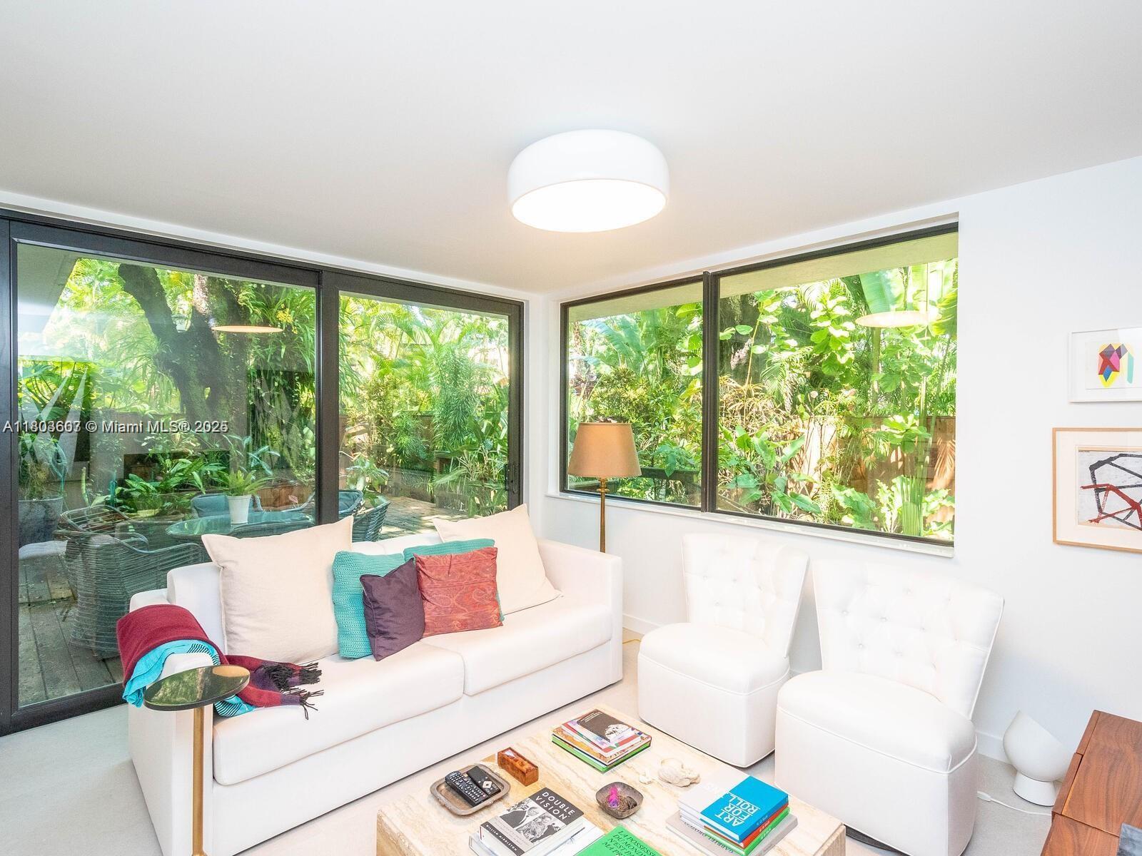 Residential, Miami, Florida image 15