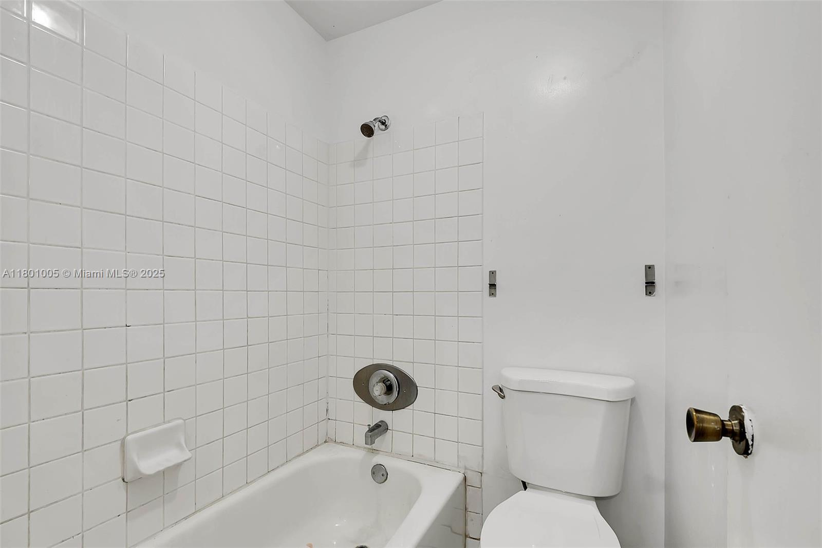 Listing Photo 14