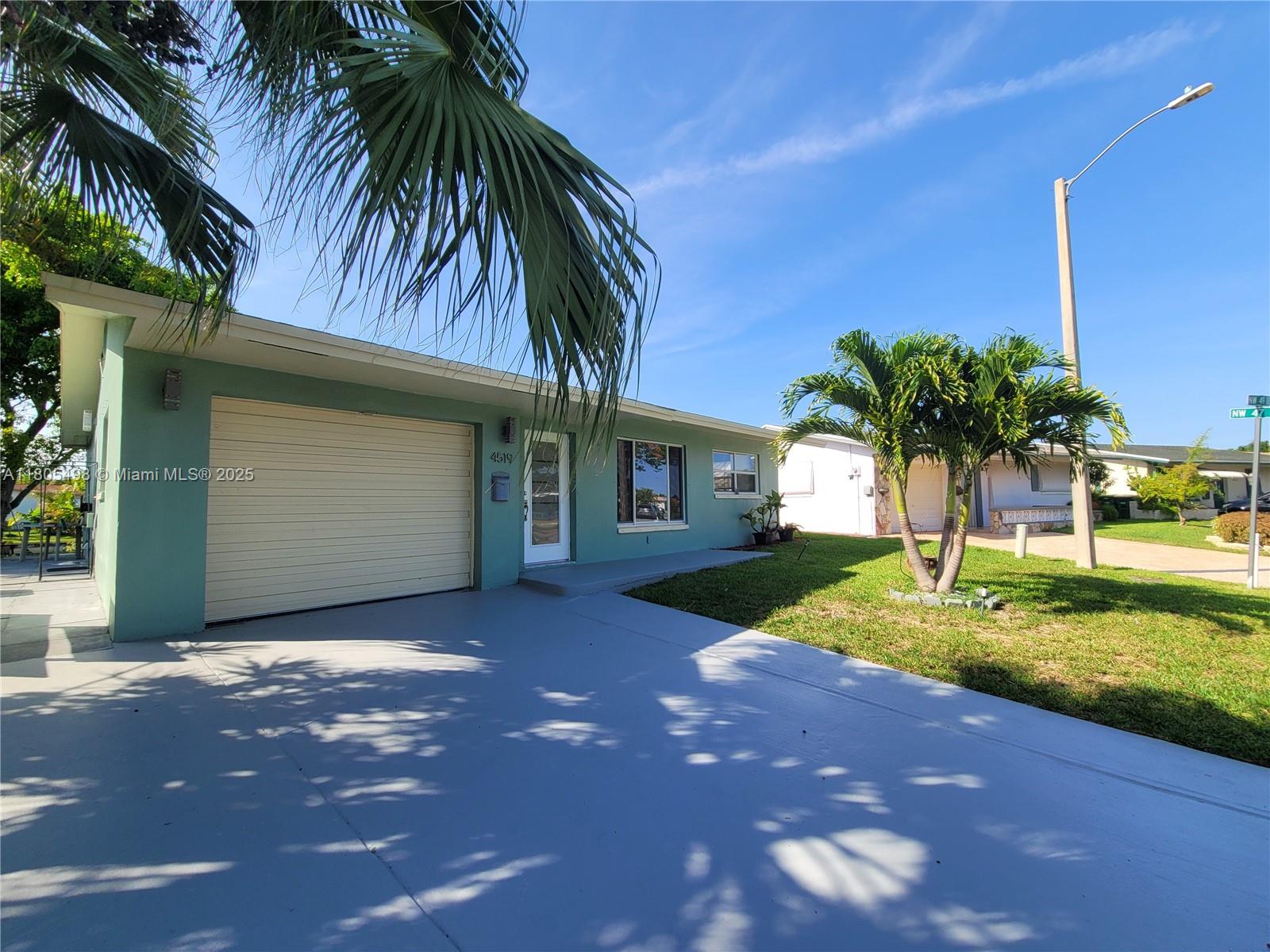 4519 NW 49th Dr, Tamarac, Florida image 1