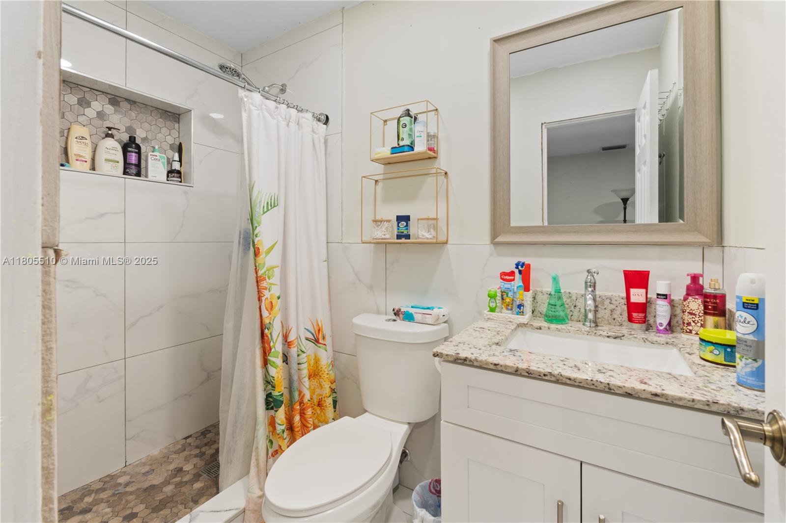 7880 NW 174th Ter, Hialeah, Florida image 17