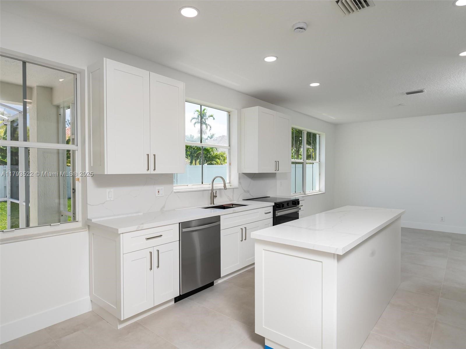 1128 Hidden Valley Way, Weston, Florida image 5