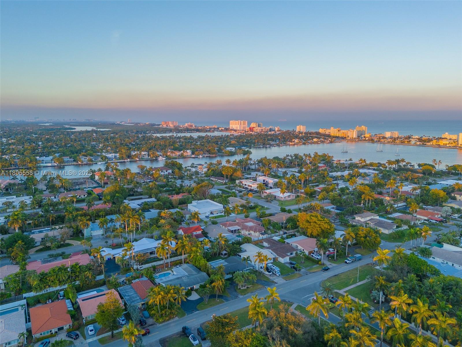1025 Washington St, Hollywood, Florida image 22