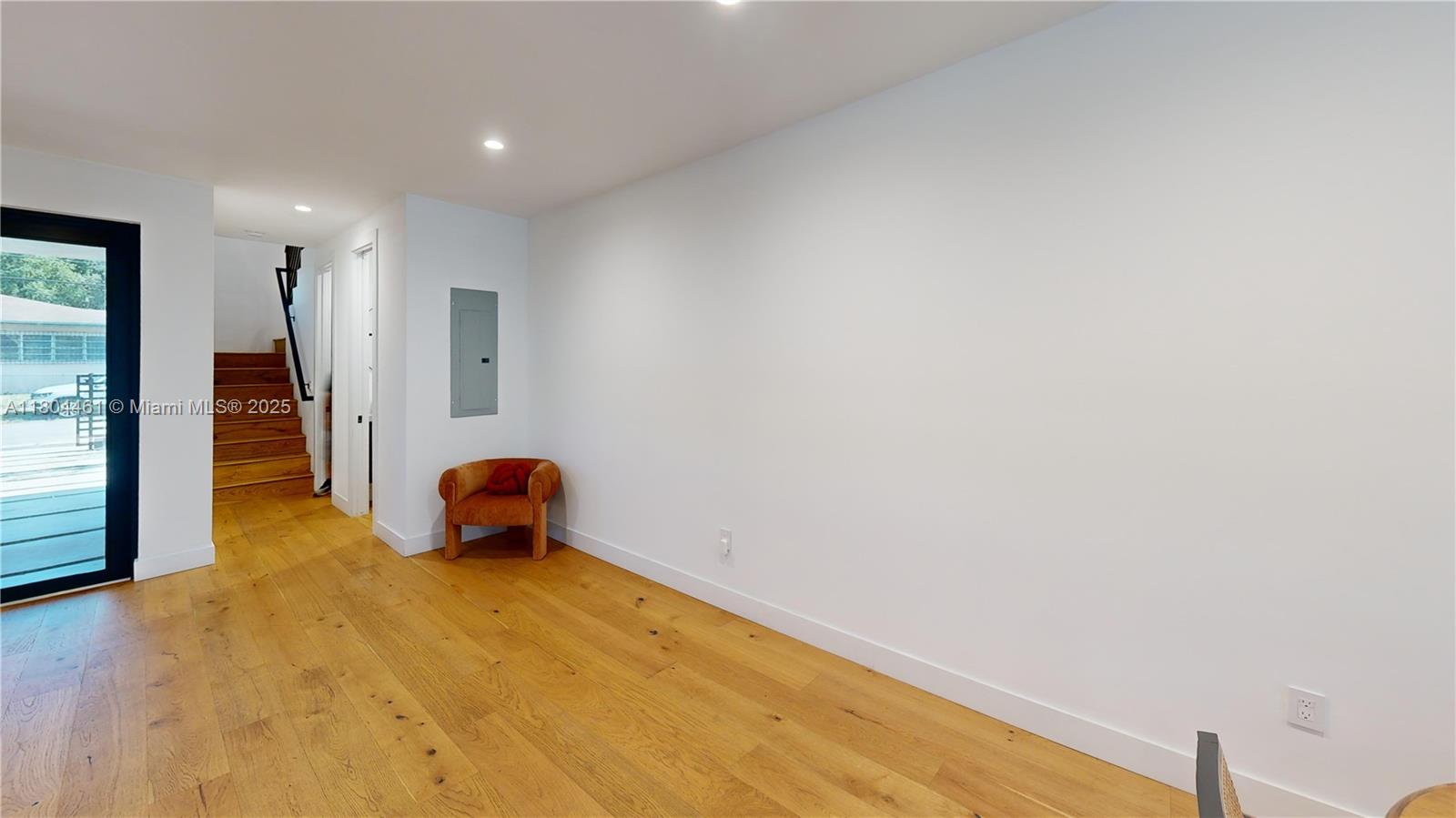 Property photo # 6