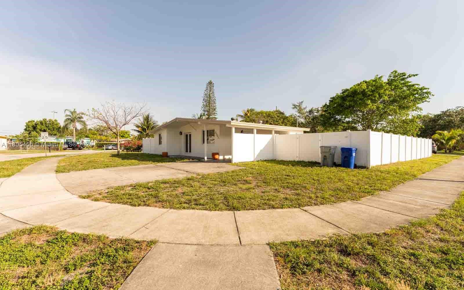 4351 NE 18th Ave, Pompano Beach, Florida image 2