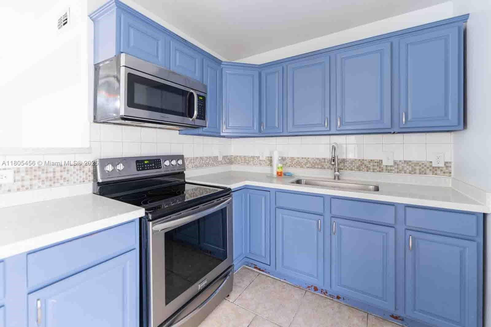 4351 NE 18th Ave, Pompano Beach, Florida image 7