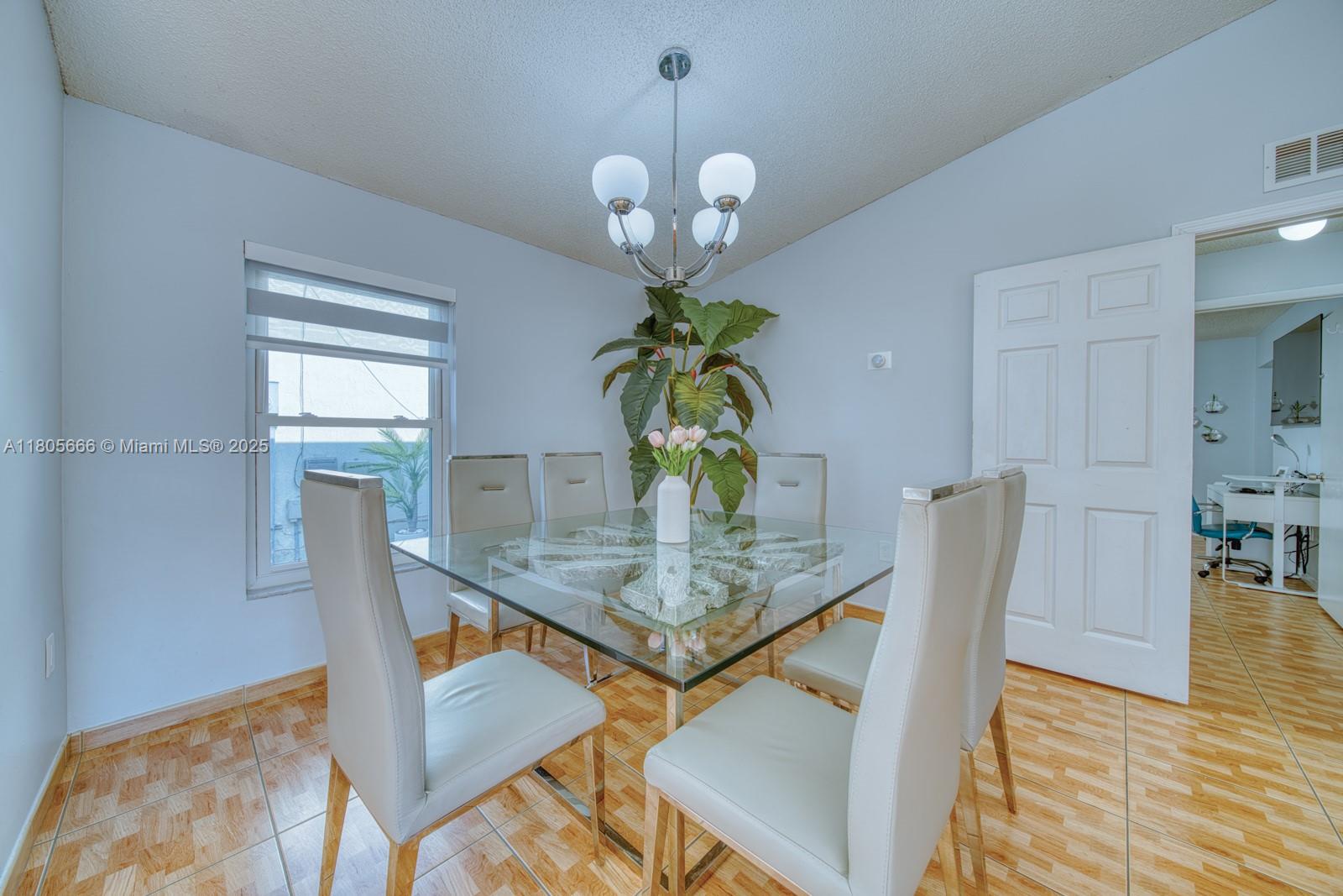 6755 NW 199th St, Hialeah, Florida image 9