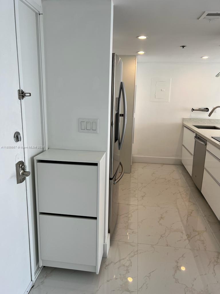 7601 E Treasure Dr #1622, North Bay Village, Florida image 16