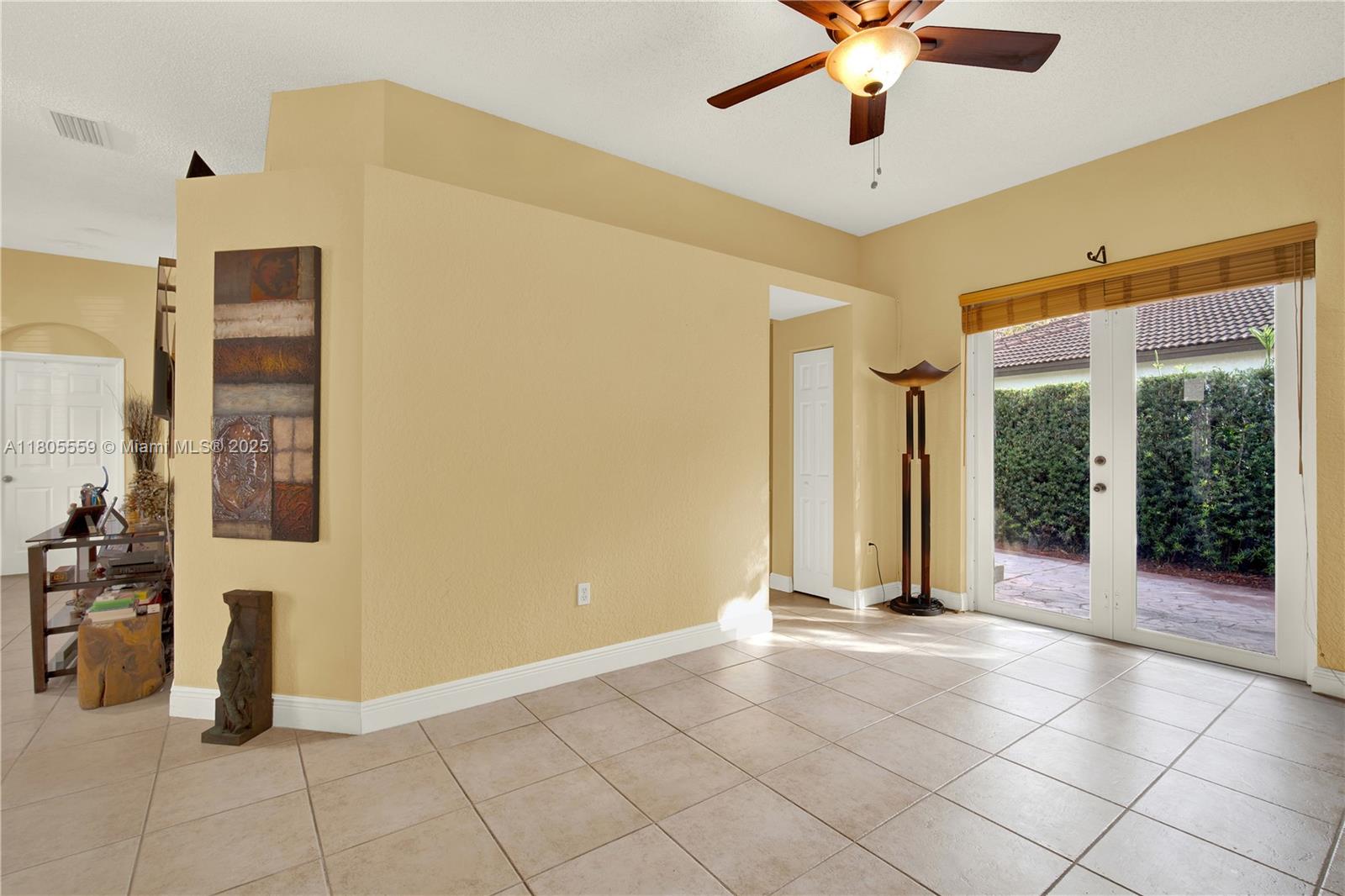 9029 SW 214th St, Cutler Bay, Florida image 12