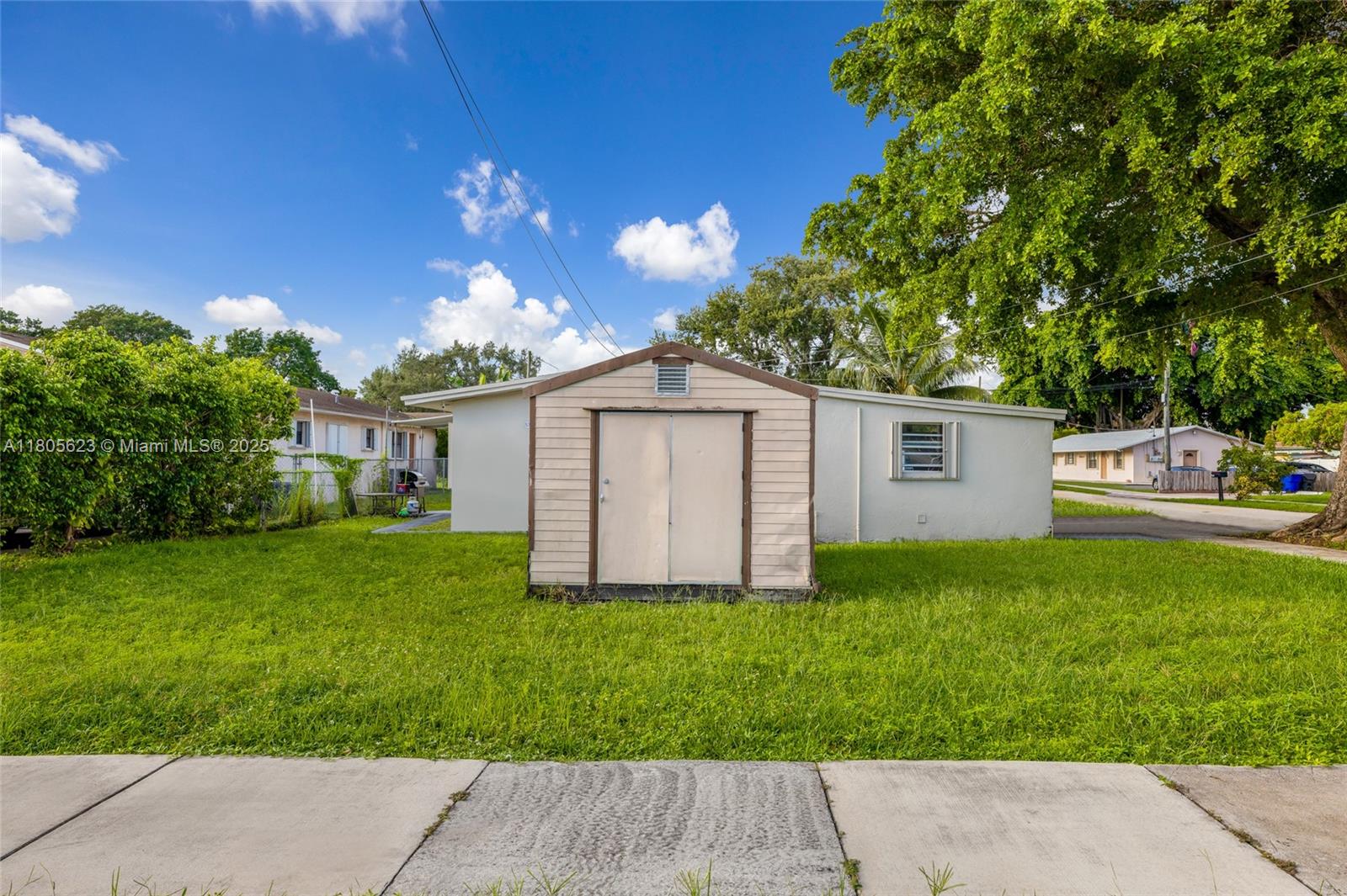 5746 Polk St, Hollywood, Florida image 6