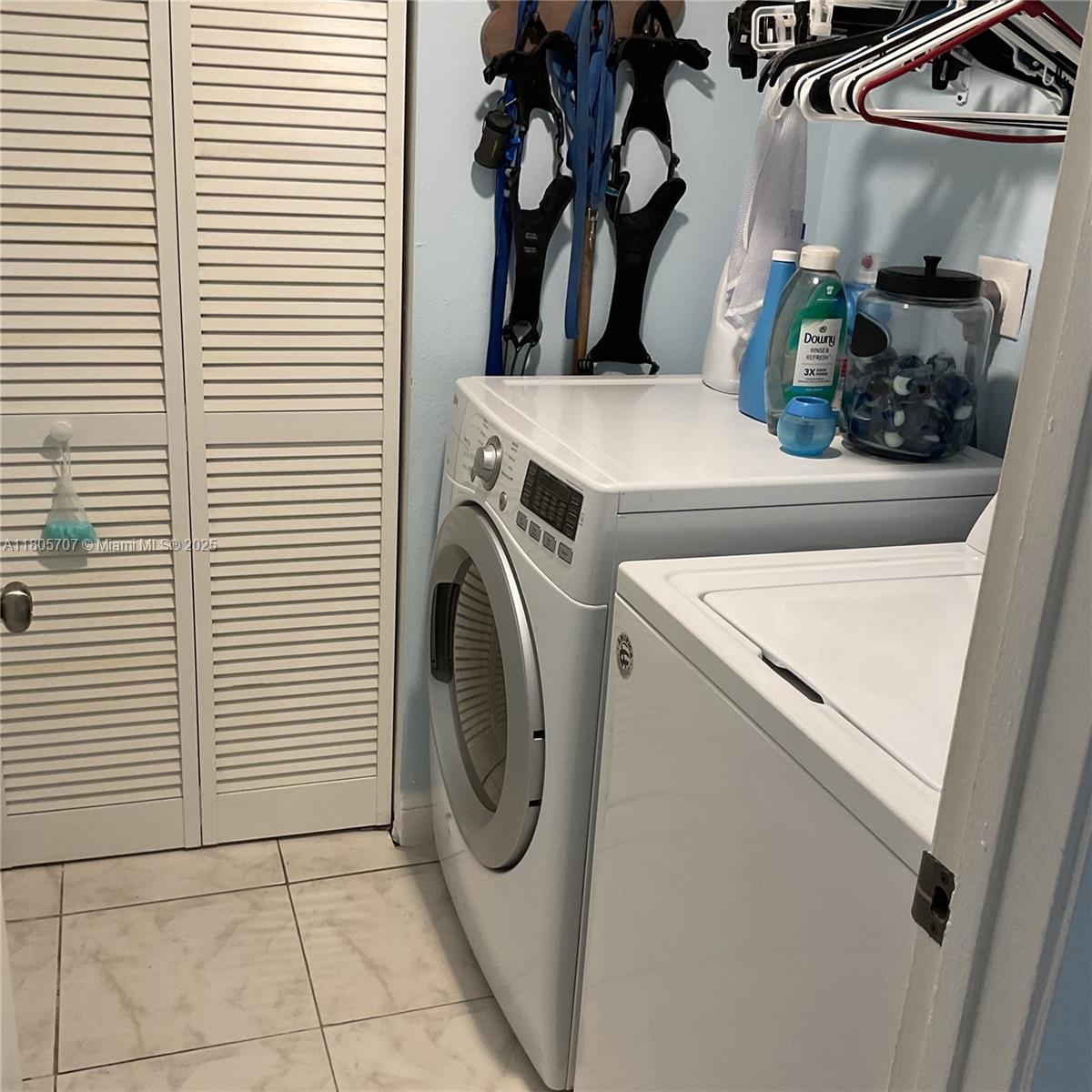 Residential, Pembroke Pines, Florida image 15