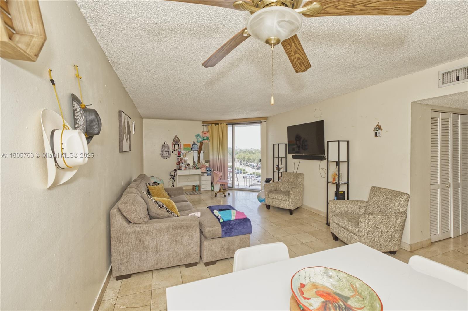 1750 W 46th St #503, Hialeah, Florida image 8