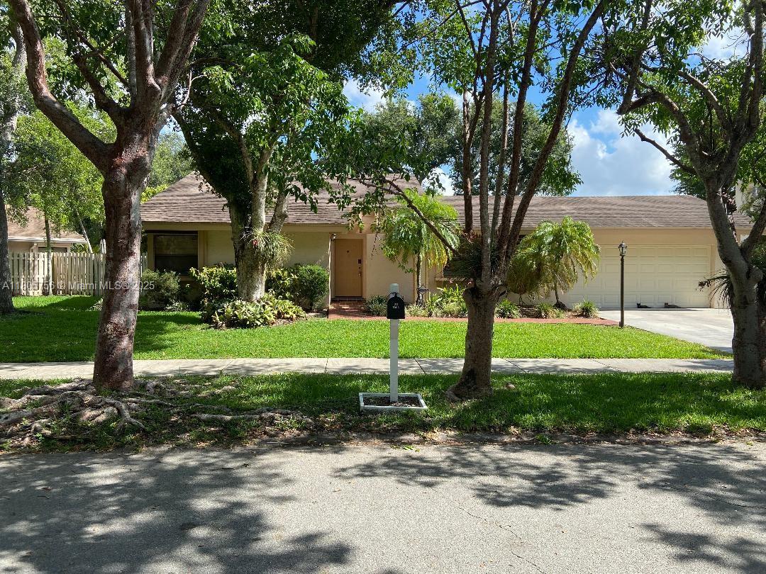11611 SW 112th St, Miami, Florida image 1