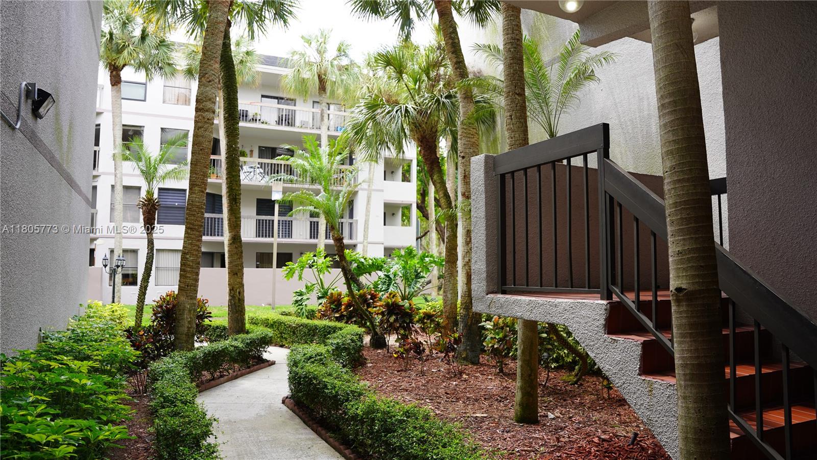 8810 SW 132nd Pl #303DN, Miami, Florida image 4
