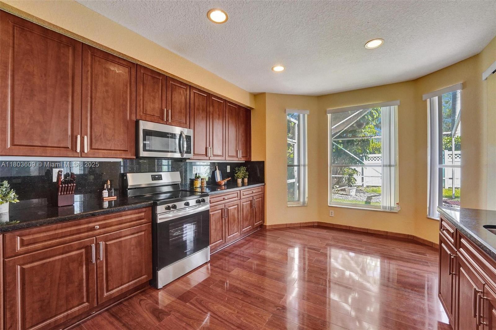 10730 NW 56th Ct, Coral Springs, Florida image 16