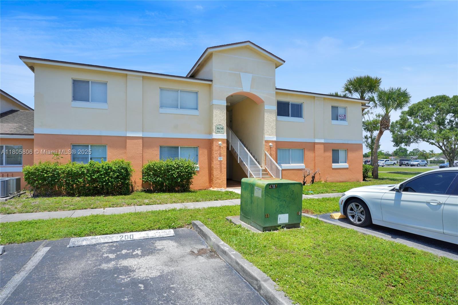 Property photo # 2
