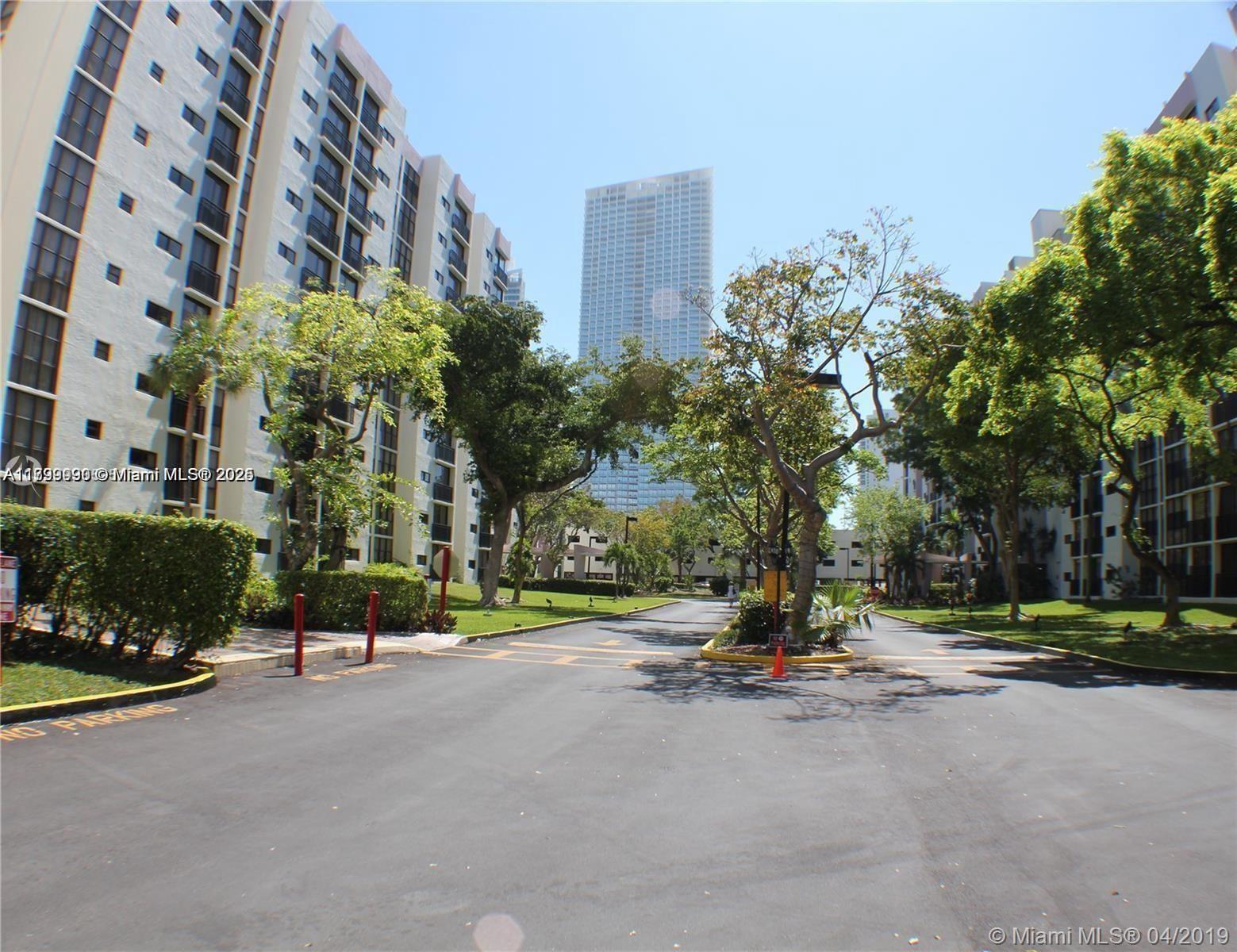 17021 N Bay Rd #105, Sunny Isles Beach, Florida image 9