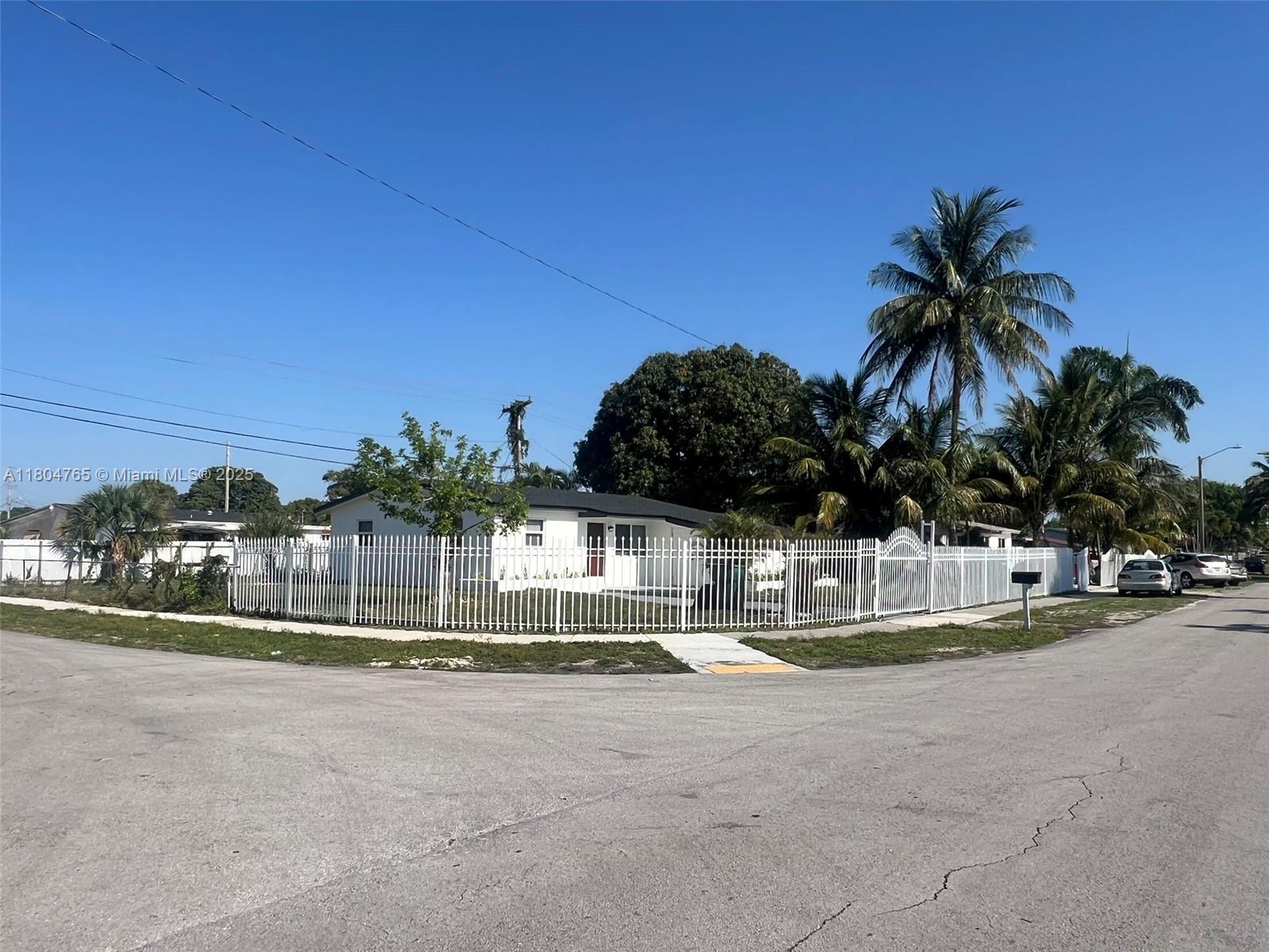 18740 NW 42nd Pl, Miami Gardens, Florida image 19