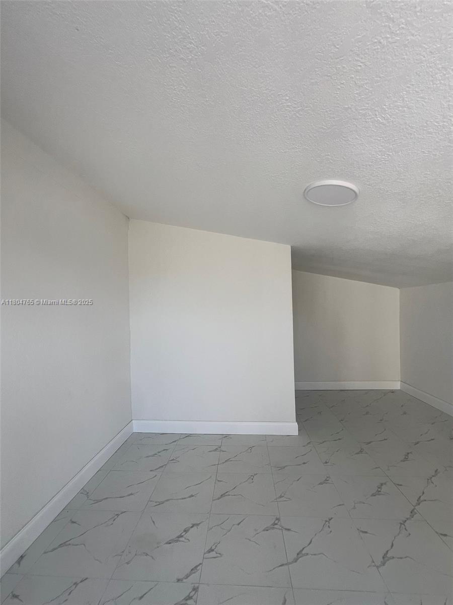 18740 NW 42nd Pl, Miami Gardens, Florida image 27