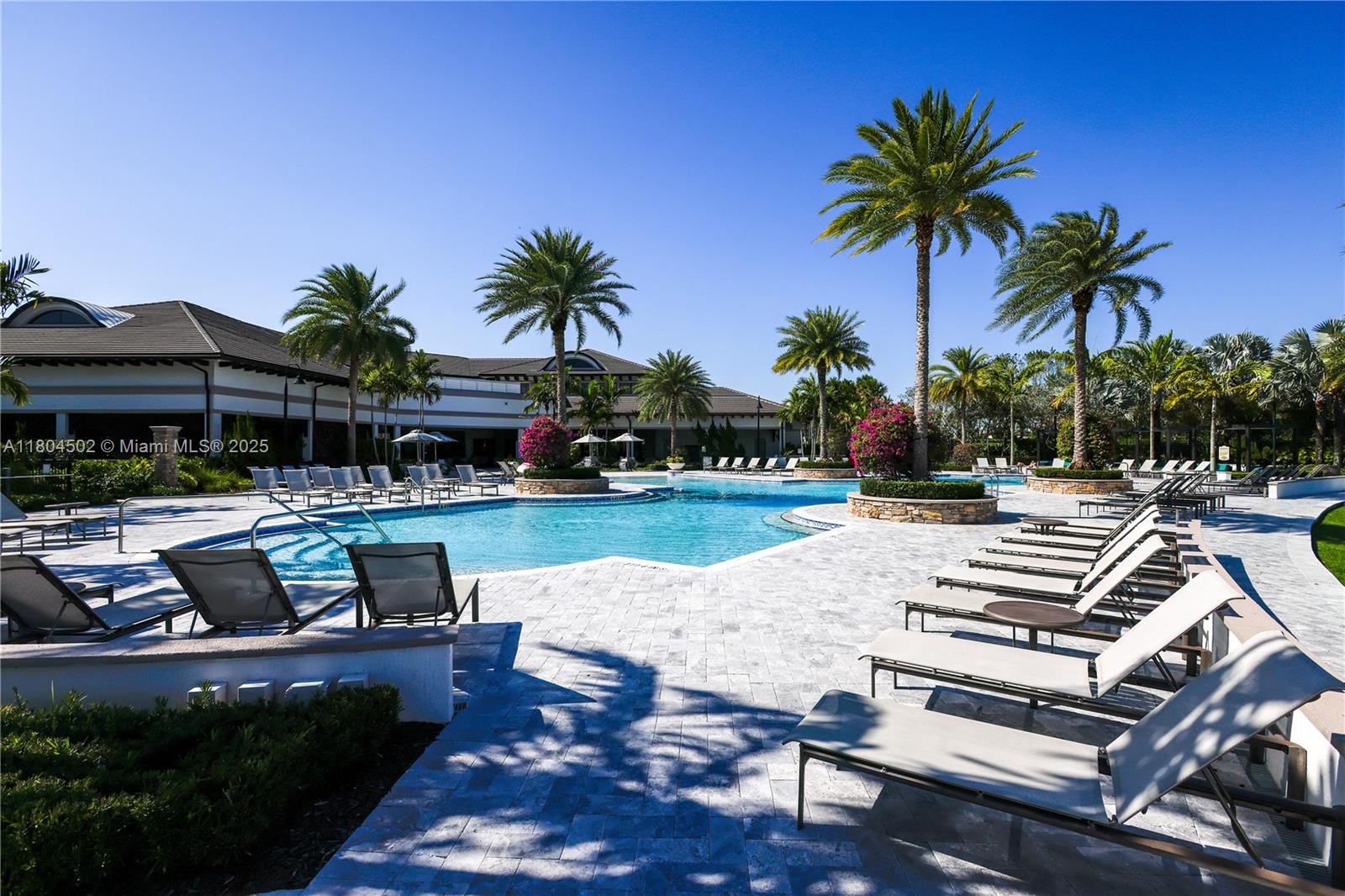 11073 N Meridian Dr N, Parkland, Florida image 32