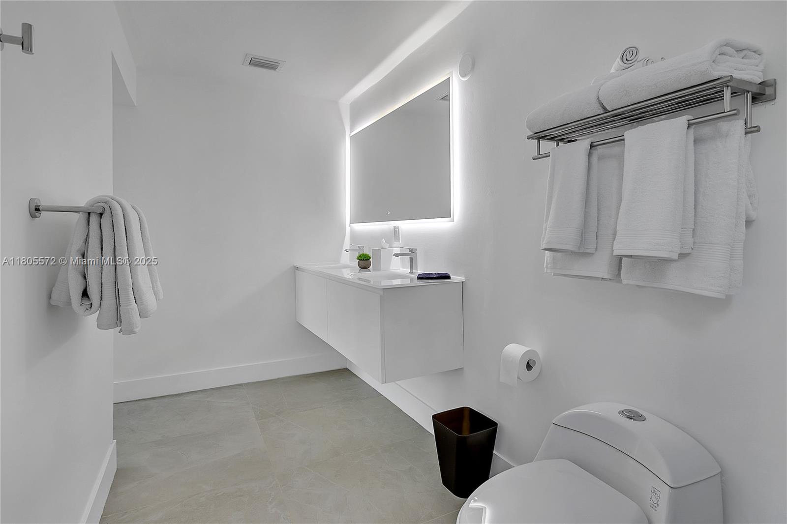 2345 SW 16th St, Miami, Florida image 12