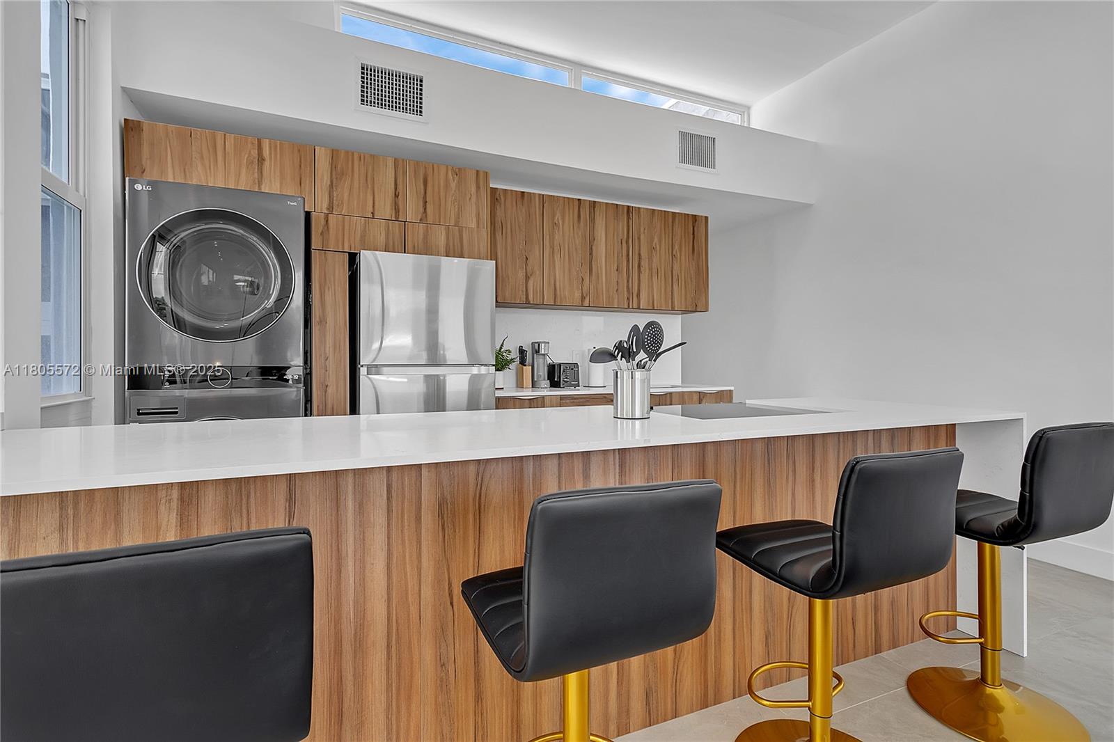 2345 SW 16th St, Miami, Florida image 29