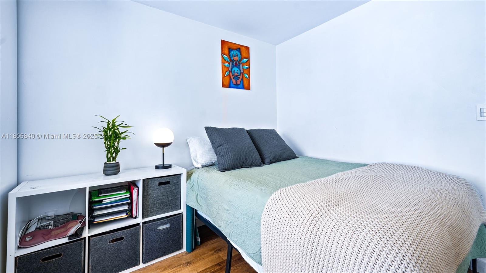 Listing Photo 11