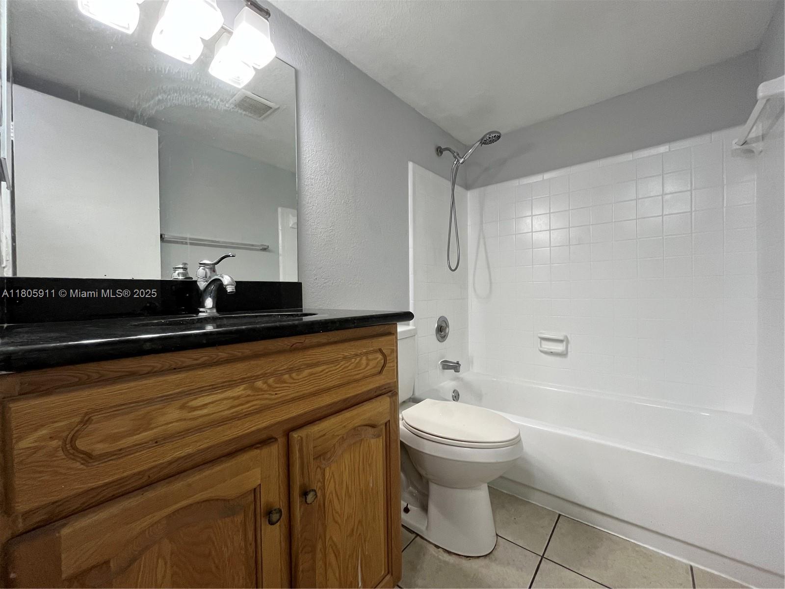 4469 Treehouse Ln #B, Tamarac, Florida image 9