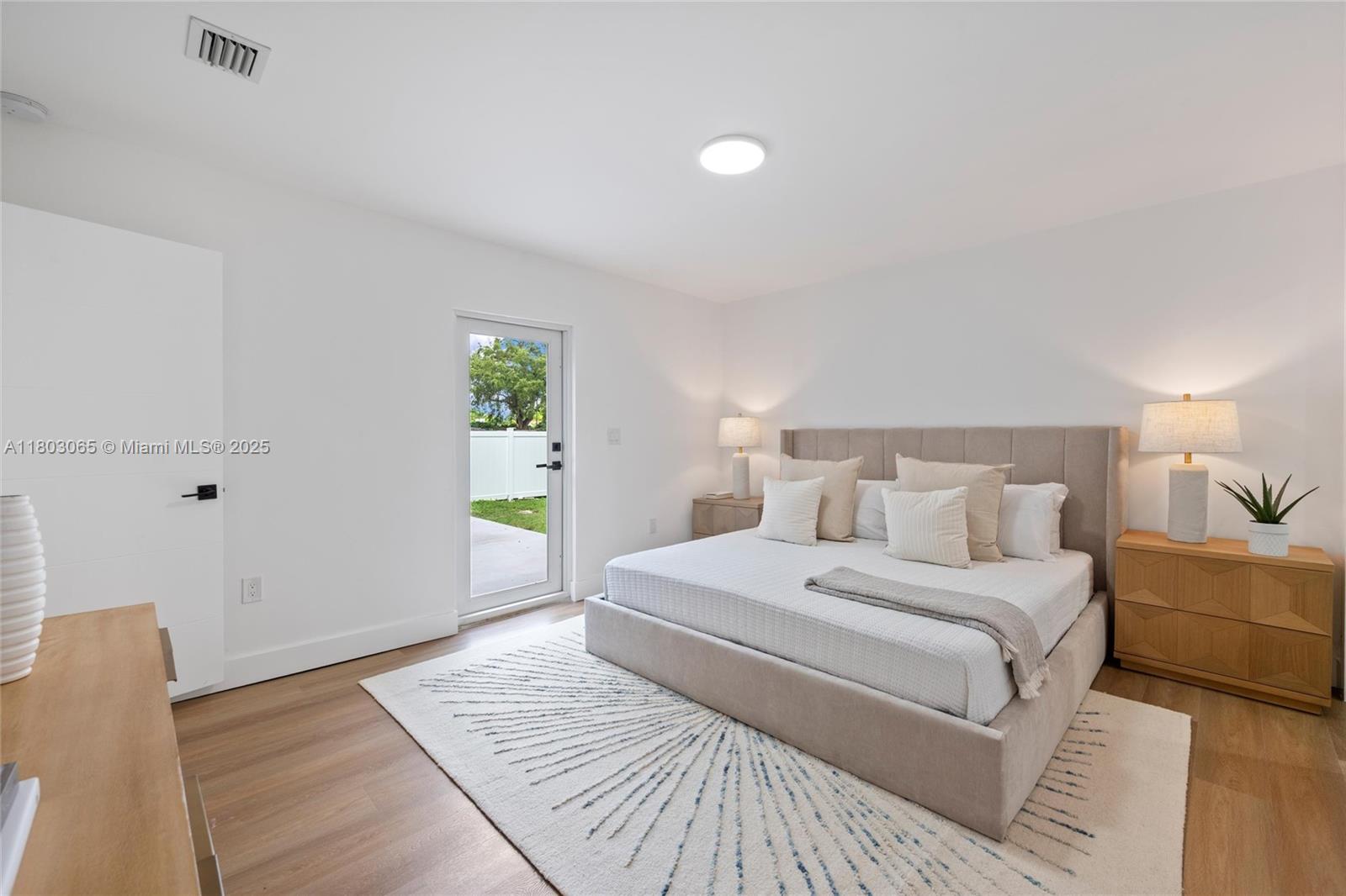 2735 SW 19th St, Miami, Florida image 13