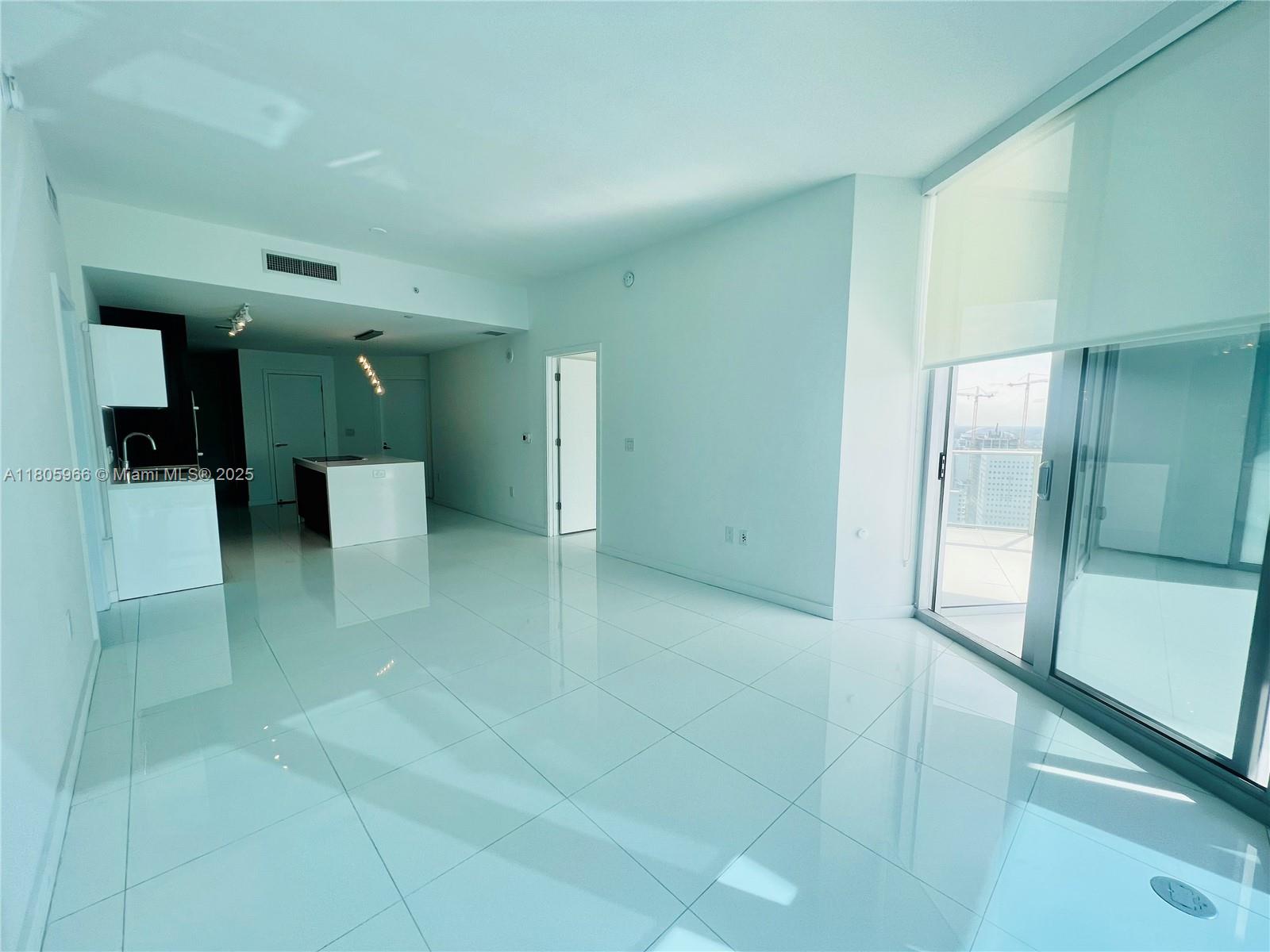 851 NE 1st Av #2808, Miami FL 33132