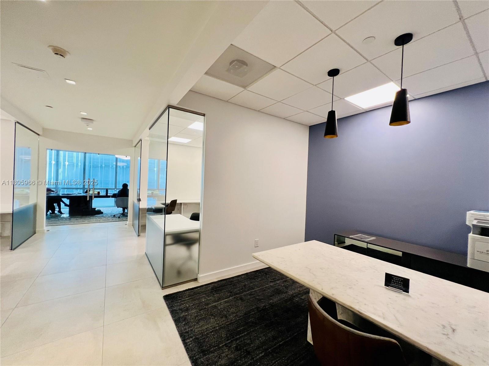 851 NE 1st Av #2808, Miami FL 33132