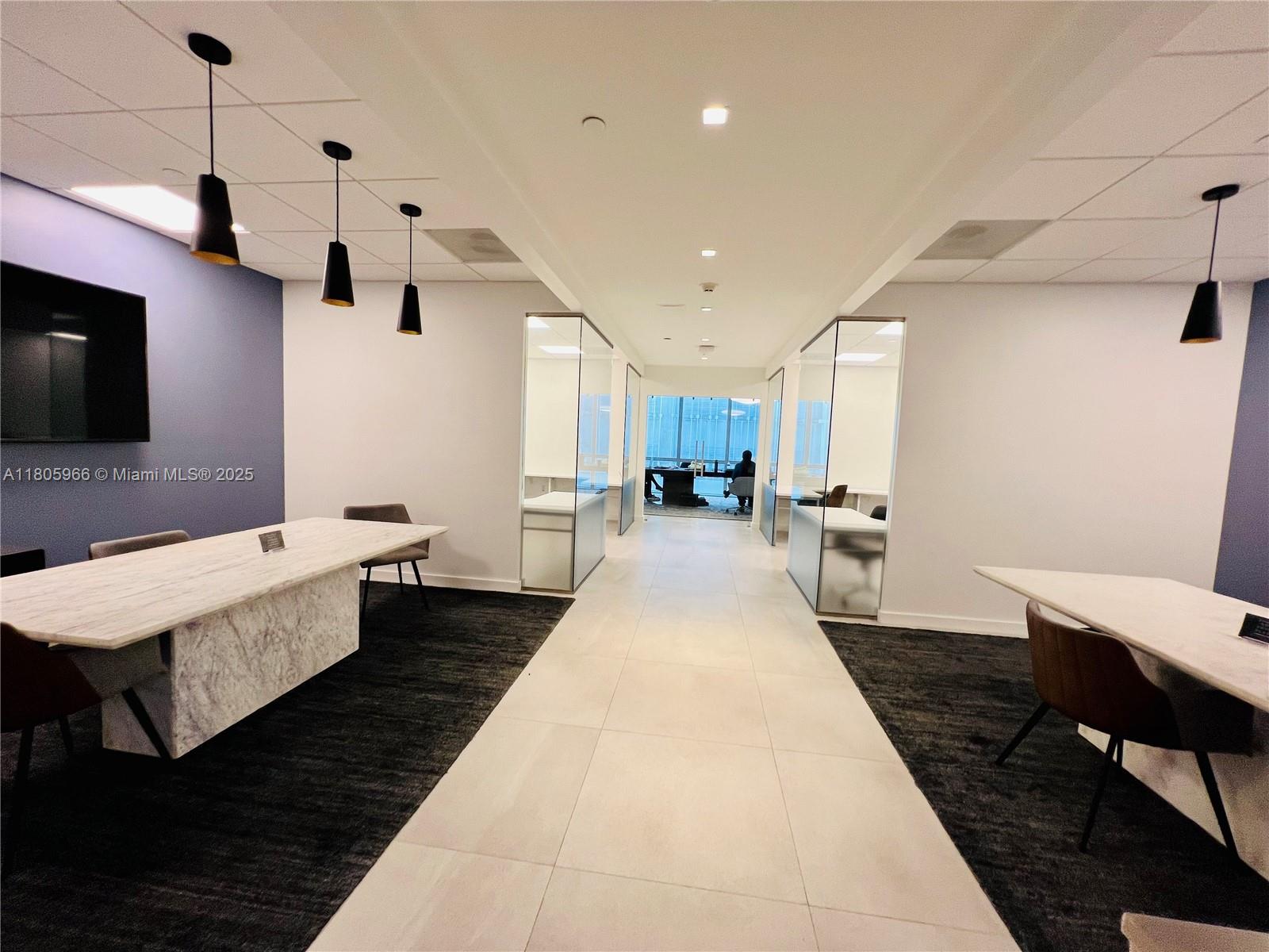 851 NE 1st Av #2808, Miami FL 33132