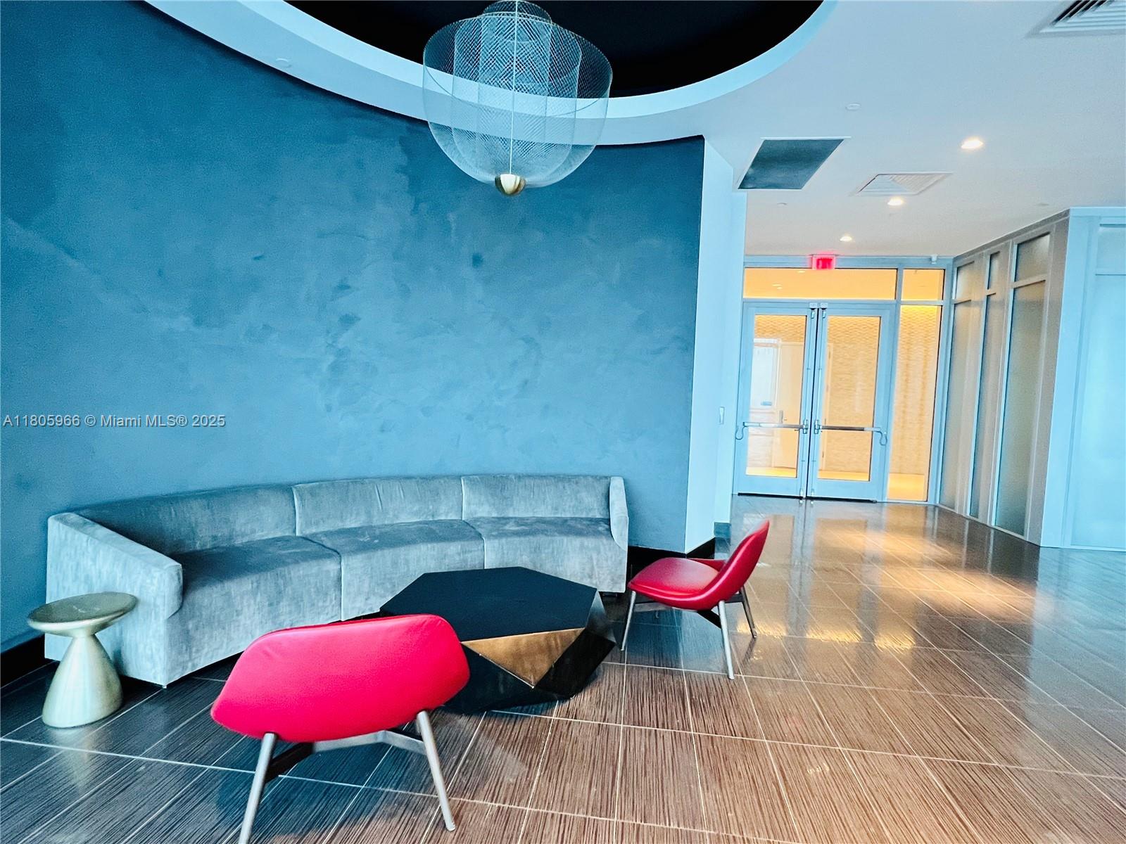 851 NE 1st Av #2808, Miami FL 33132