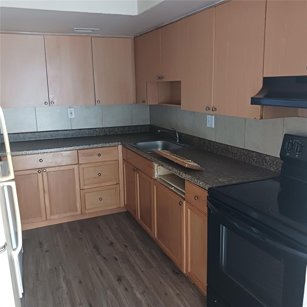 Property photo # 6
