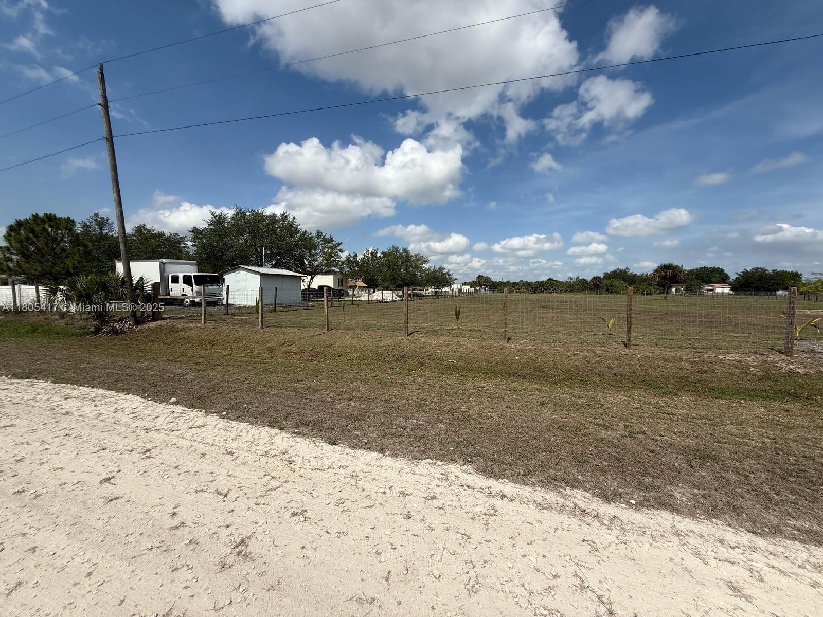 560 N Granja St, Clewiston, Florida image 3