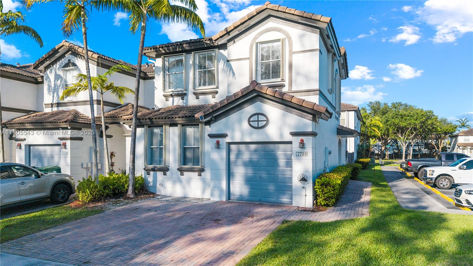 7719 NW 116th Path, Doral, Florida image 2