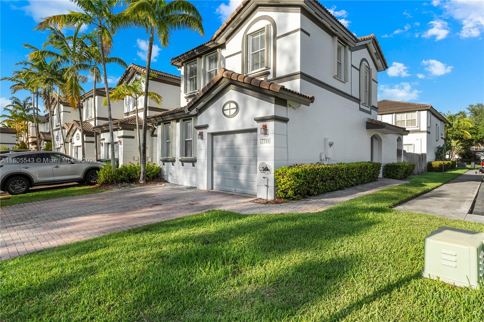7719 NW 116th Path, Doral, Florida image 21