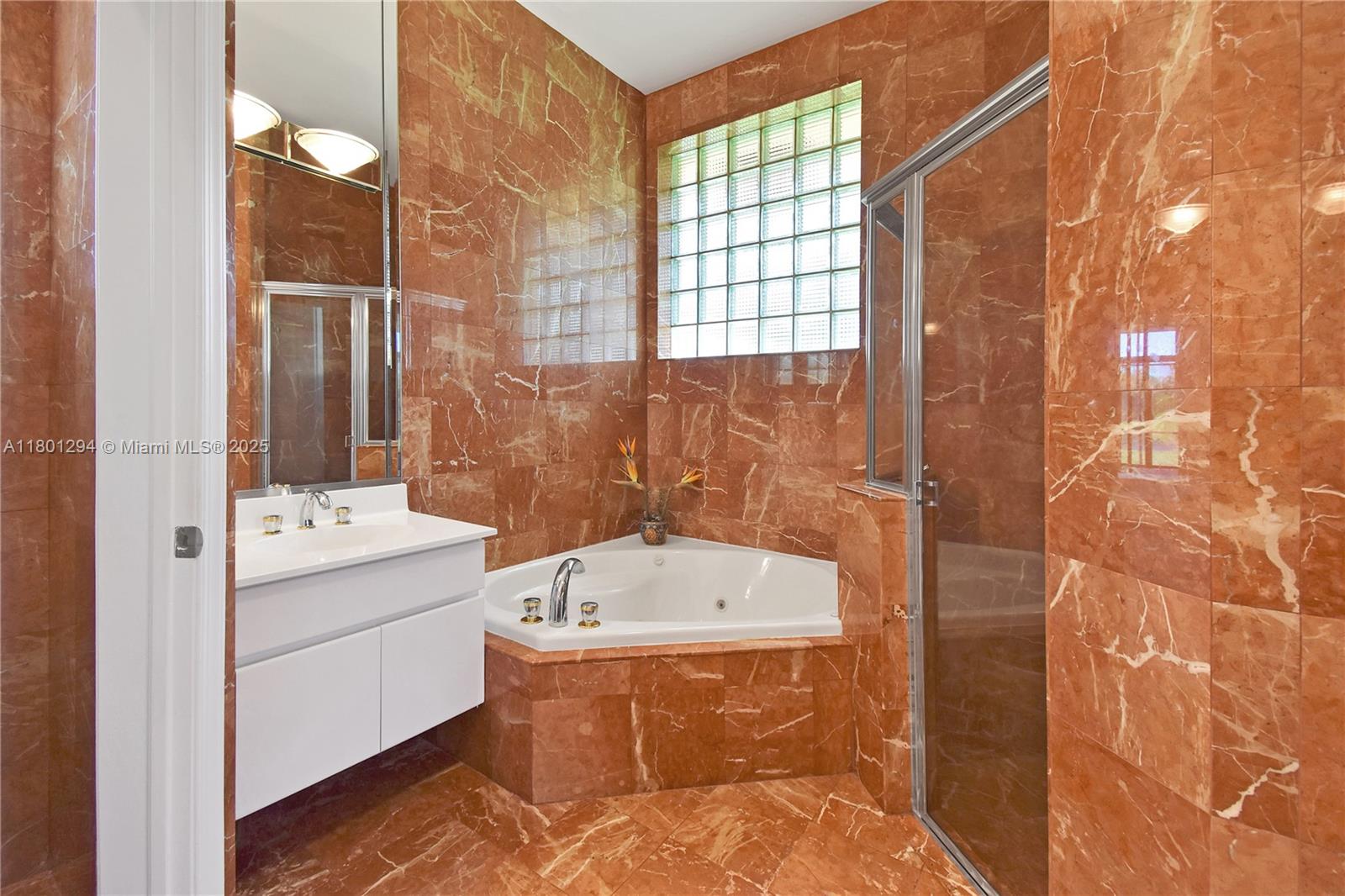 2701 Edgewater Ct, Weston, Florida image 32