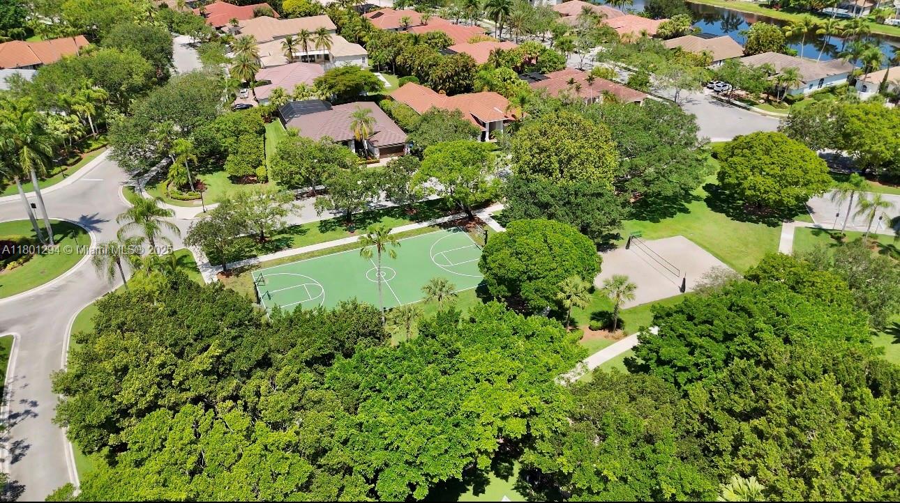2701 Edgewater Ct, Weston, Florida image 46