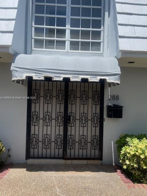 Cape Fla Club Clust Key Biscayne, FL 33149
