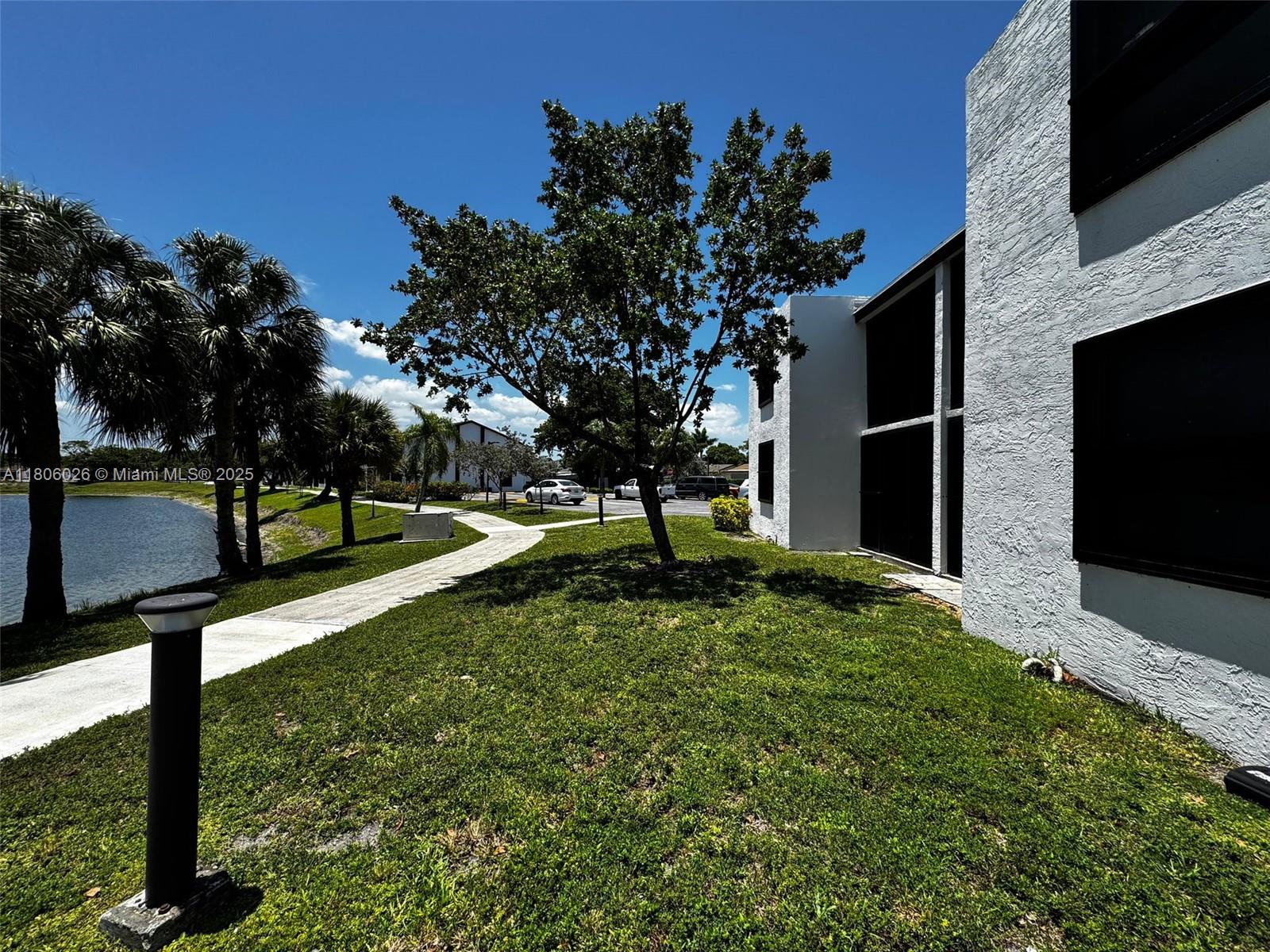 216 Lake Pointe Dr #120, Oakland Park, Florida image 12