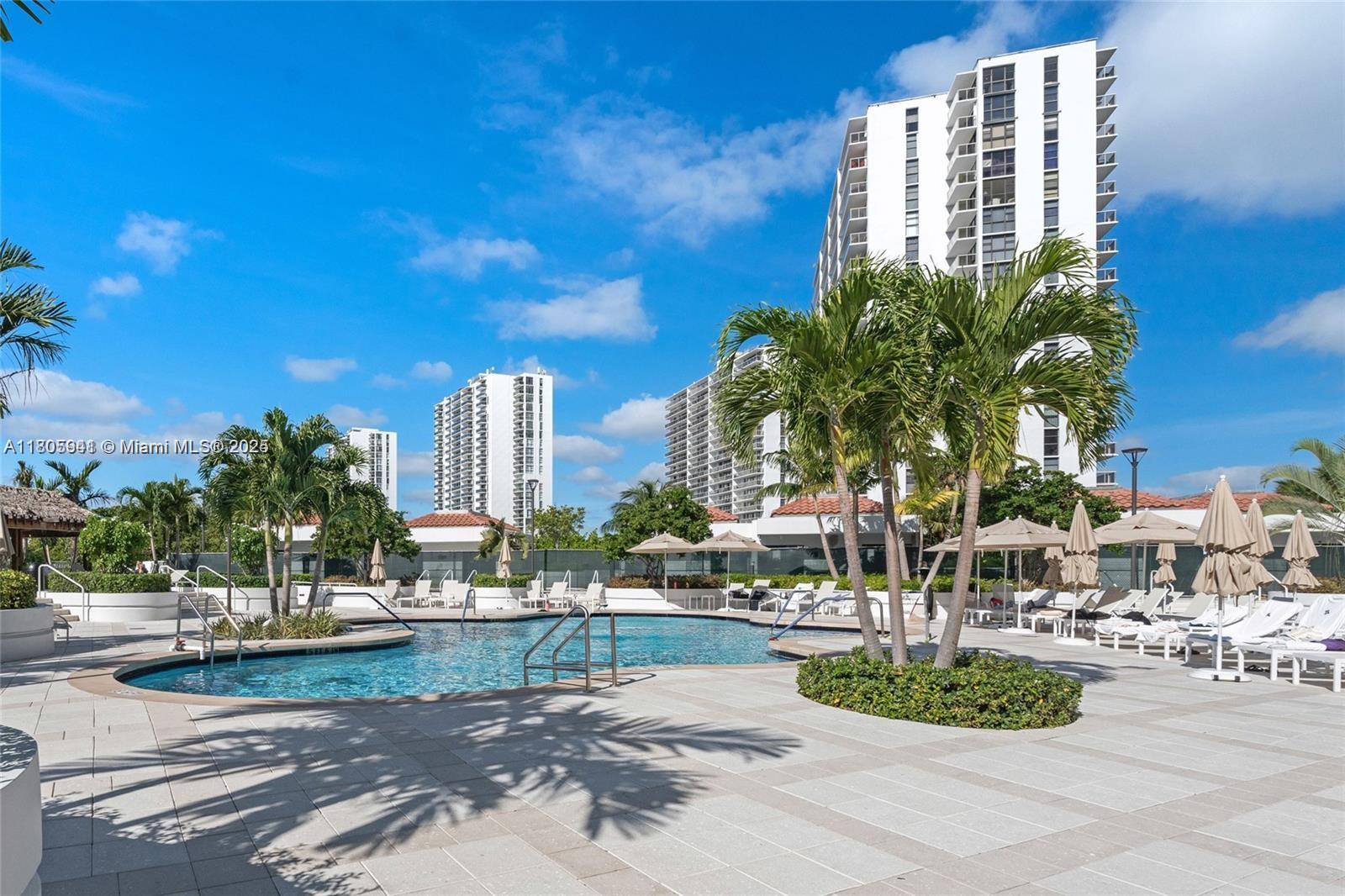 20281 E Country Club Dr #1008, Aventura, Florida image 30