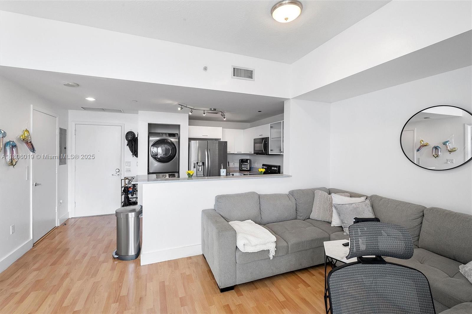 350 NE 24th St #714, Miami, Florida image 4