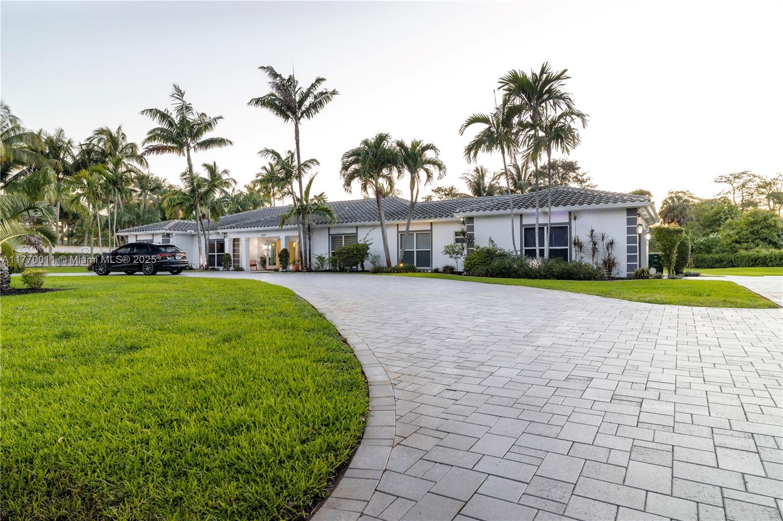 5207 White Oak Ln, Tamarac, Florida image 7
