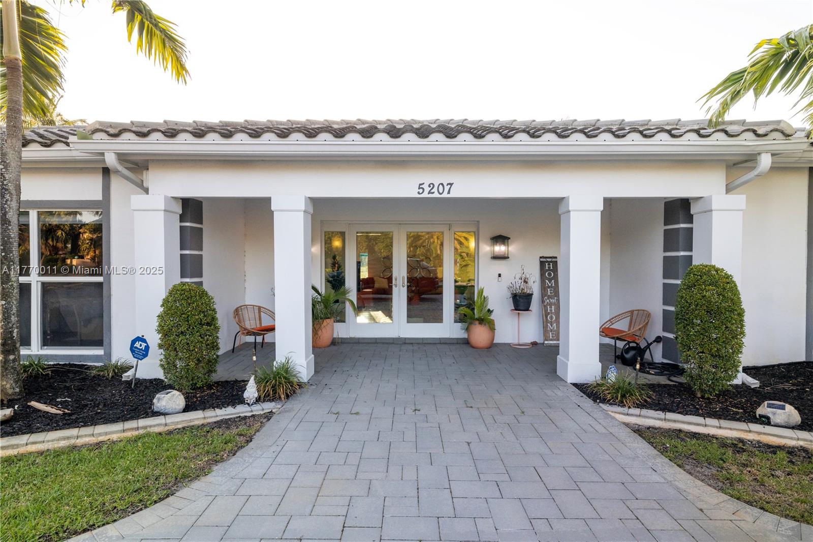 5207 White Oak Ln, Tamarac, Florida image 9
