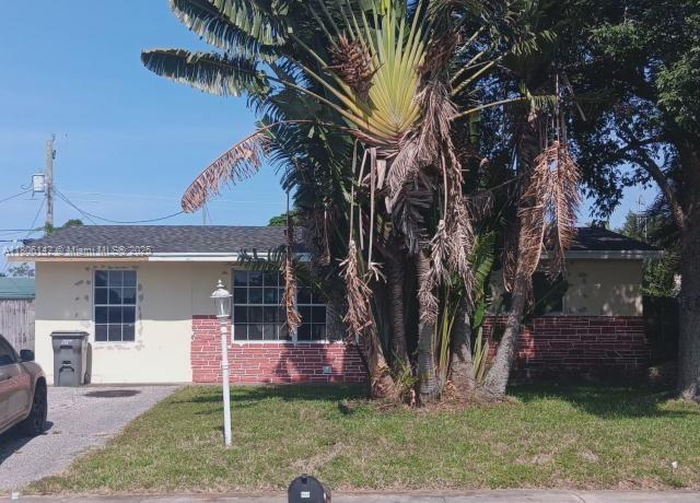 884 Montego Dr, West Palm Beach, Florida image 1