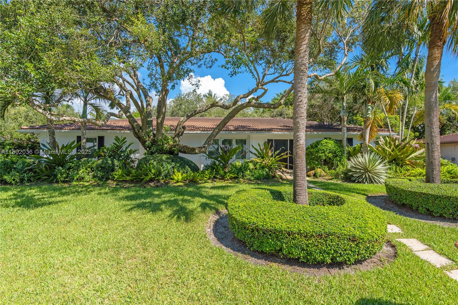 7465 SW 163rd St, Palmetto Bay, Florida image 4